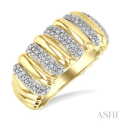 1/10 Ctw Bold Ribbed Swirl Round Cut Diamond Fashion Wide Band in Yellow Gold Vermeil