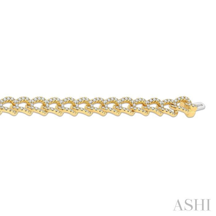 2 Ctw Round Cut Diamond Cuban Fashion Bracelet in 14K Yellow Gold