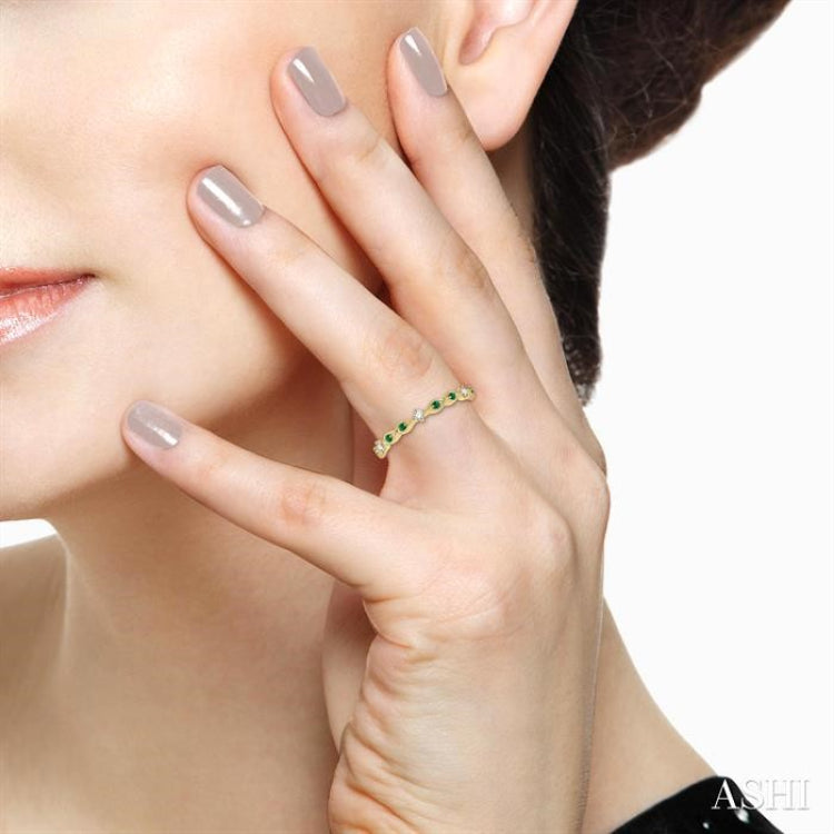 1.25 MM Round Cut Green Emerald and 1/20 Ctw Round Cut Diamond Precious Half Eternity Wedding Band in 14K Yellow Gold