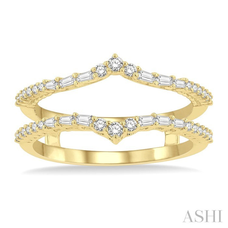 1/3 Ctw Baguette and Round Cut Diamond Chevron Insert Ring in 14K Yellow Gold