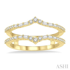 1/3 Ctw Baguette and Round Cut Diamond Chevron Insert Ring in 14K Yellow Gold