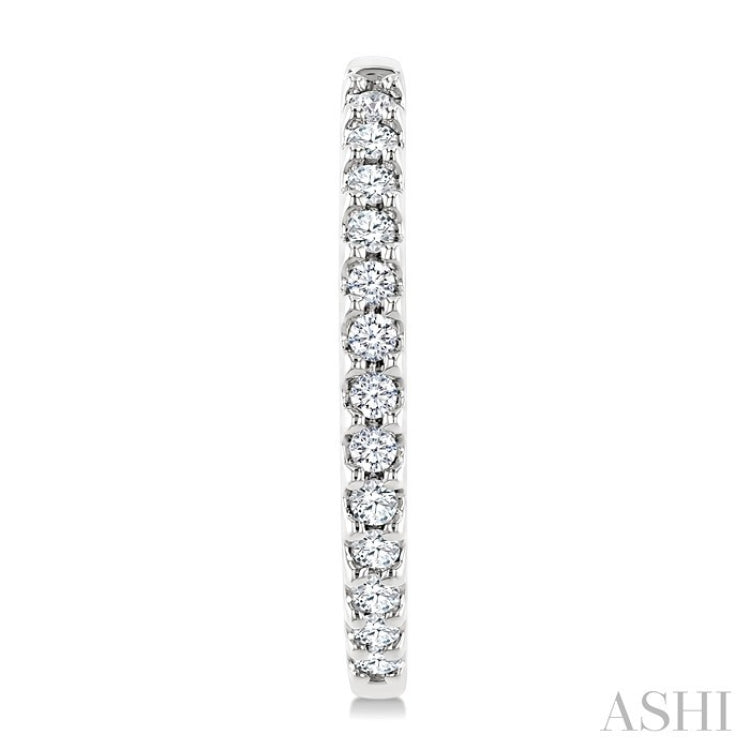 1/5 Ctw Round Cut Diamond Hoop Earrings in 10K White Gold