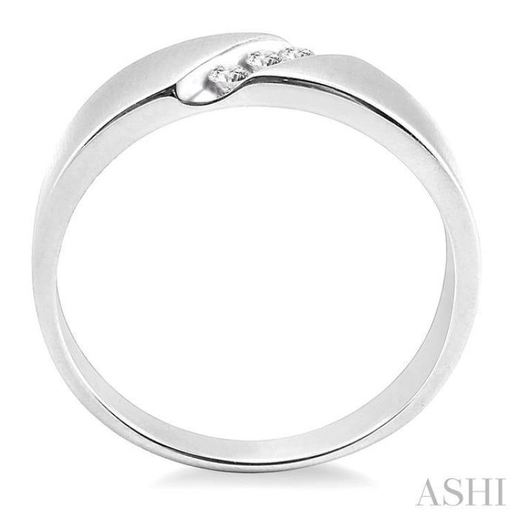 1/8 Ctw Round Cut Diamond Men's Ring in 14K White Gold