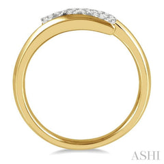 1/5 Ctw Bypass Triple Circular Mount Lovebright Round Cut Diamond Fashion Ring in 14K Yellow and White Gold