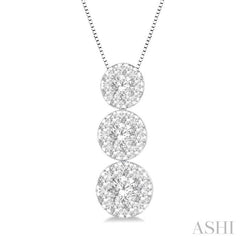 3/4 Ctw Lovebright 3 stone Essential Round Cut Diamond Pendant with Chain in 14K White Gold