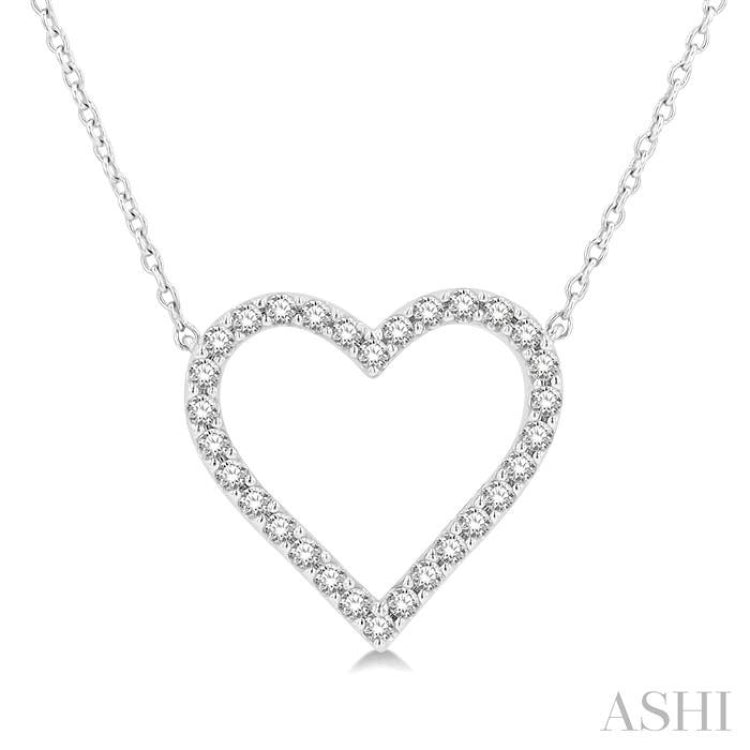 1/2 Ctw Heart Pendant Round Cut Diamond Fashion Station Necklace in 10K White Gold