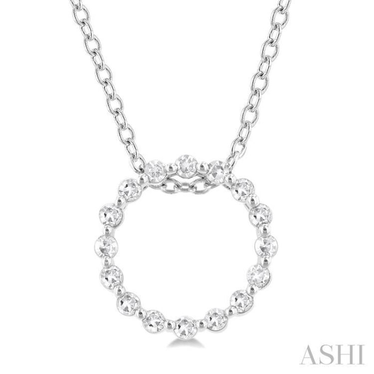 1/10 Ctw Circle Round Cut Diamond Pendant With Chain in Sterling Silver