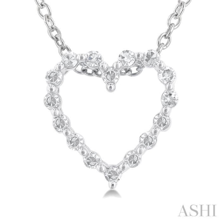 1/10 Ctw Heart Shape Round Cut Diamond Pendant With Chain in Sterling Silver