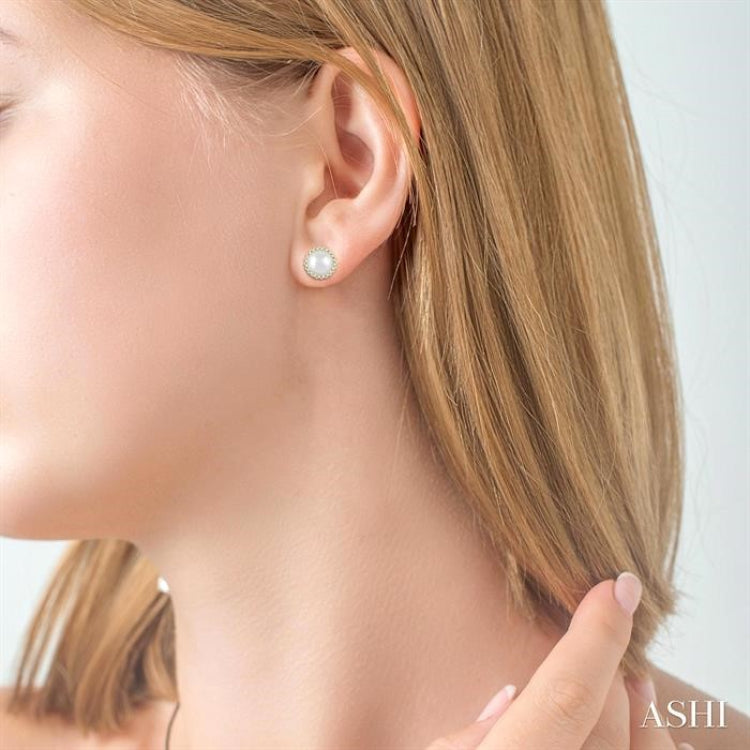 5.5 MM Round Shape Cultured Pearls and 1/8 Ctw Petite Round Cut Diamond Halo Fashion Stud Earring in 10K Yellow Gold