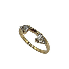 APPRAISED $700 - 14kt Yellow Gold Band with 6 Round Brilliant Diamonds - T. - .09ct and 2 Straight Baguette Diamonds