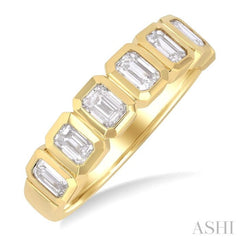2.00 Ctw 7-Stone Bezel Set Emerald Cut Diamond Fashion Band in 14K Yellow Gold