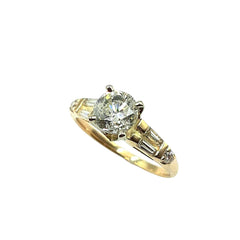 APPRAISED $2800 - 14kt Yellow Gold Band with 4 Baguette Diamonds - T. - .10ct and 2 Round Brilliant Diamonds - T. - .04ct with 1 Round Brilliant Diamond Center - T. - .77ct 