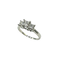 APPRAISED $1900 - 14kt White Gold Band with 2 Princess Diamonds on sides - T. - .69ct and 1 Princess Diamond Center - EST. - .40ct 