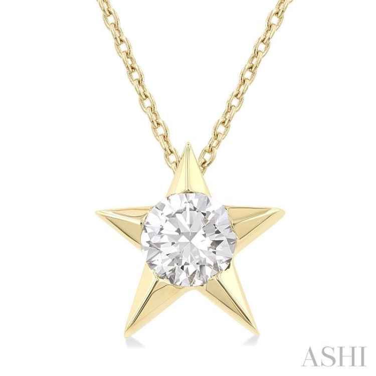 1/2 Ctw Star Round Cut Diamond Fashion Pendant With Chain in 14K Yellow Gold