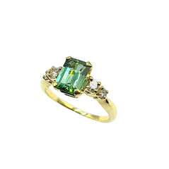 APPRAISED $1200- 18KT Yellow Gold Ring with 1 Green Tourmaline Center Stone and 4 Round Brilliant Diamonds