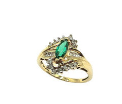 APPRAISED $600- 10KT Yellow Gold Synthetic Emerald with Single Cut and Baguette Diamond Ring