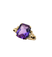 APPRAISED $375- 10KT Yellow Gold Color Changing Synthetic Sapphire Ring