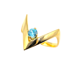 APPRAISED $900- 14KT Yellow Gold "V" Style Ring with Blue Zircon