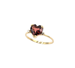 APPRAISED $200- 10KT Yellow Gold Ring with a Prong-Set Heart Shaped Garnet & Single Cut Diamonds