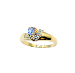 APPRAISED $325- 10KT Yellow Gold Ring with an Oval Tanzanite & a Single Cut Diamond