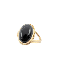 APPRAISED $700- 14KT Yellow Gold Ring with a Rope Edged Bezel Set Oval Cabochon Cut Onyx Tablet