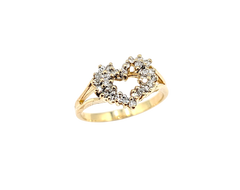 APPRAISED $800- 14KT Yellow Gold Heart Cluster Ring with Round Brilliant Diamonds