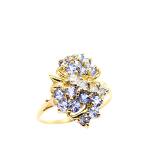APPRAISED $800- 10KT Yellow Gold Cluster Ring with Round Tanzanite & Single Cut Diamonds