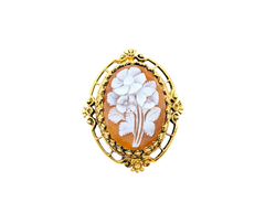 APPRAISED $1000- 10KT Yellow Gold Oval Flower Cameo Pin