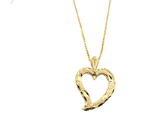 APPRAISED $900- 14KT Yellow Gold Diamond Cut Heart Pendant